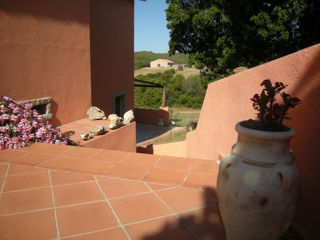 Country House Vignola Mare Aglientu Esterno foto