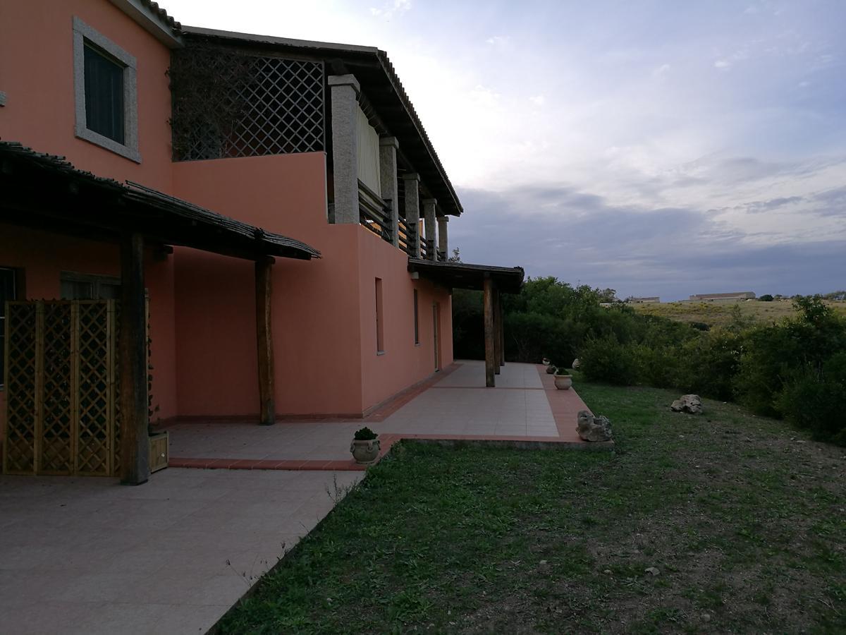 Country House Vignola Mare Aglientu Esterno foto