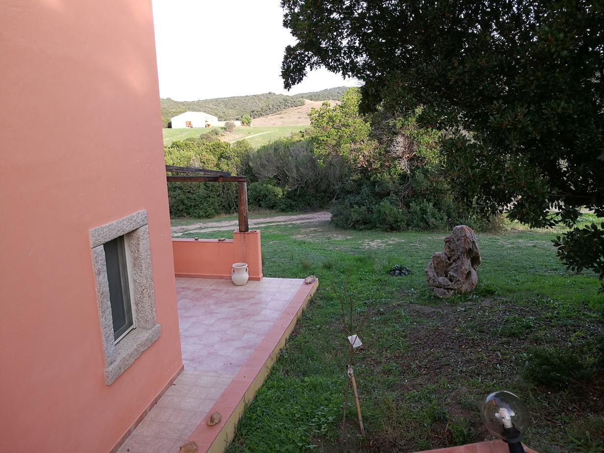 Country House Vignola Mare Aglientu Esterno foto